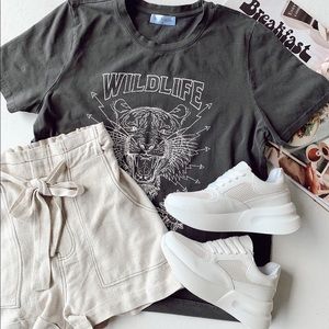 Graphic T-shirt from Vestique